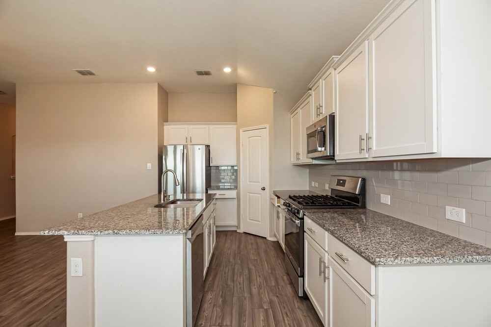 14432 Leadrope Cir - Photo 6 of 16