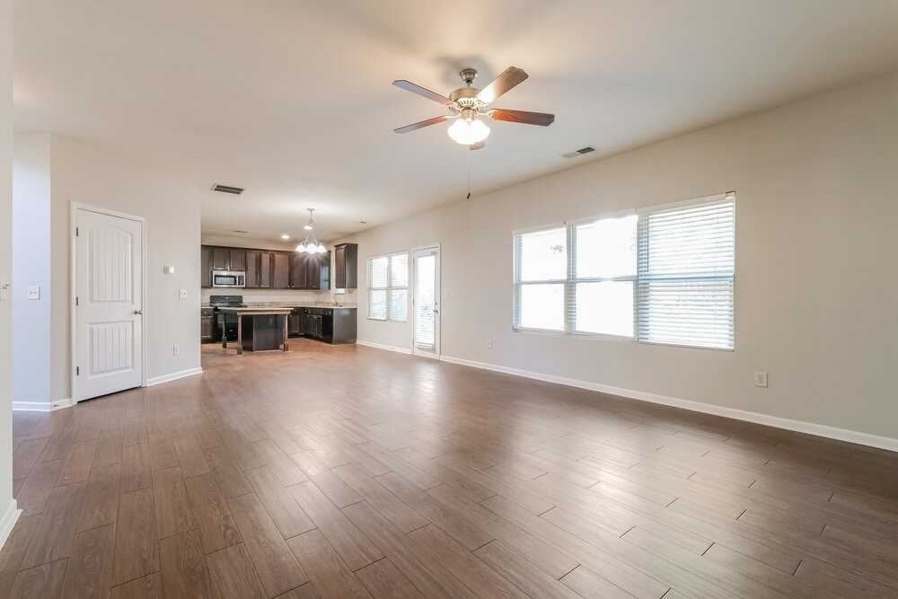 261 Chandler Bluff Ct - Photo 6 of 17