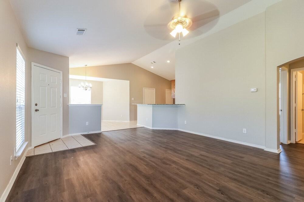 1148 Browntop St - Photo 4 of 15