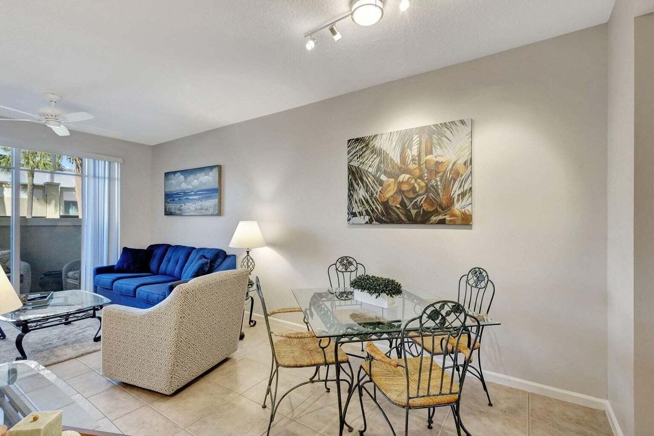 4736 Chancellor Drive - Photo 5 of 27