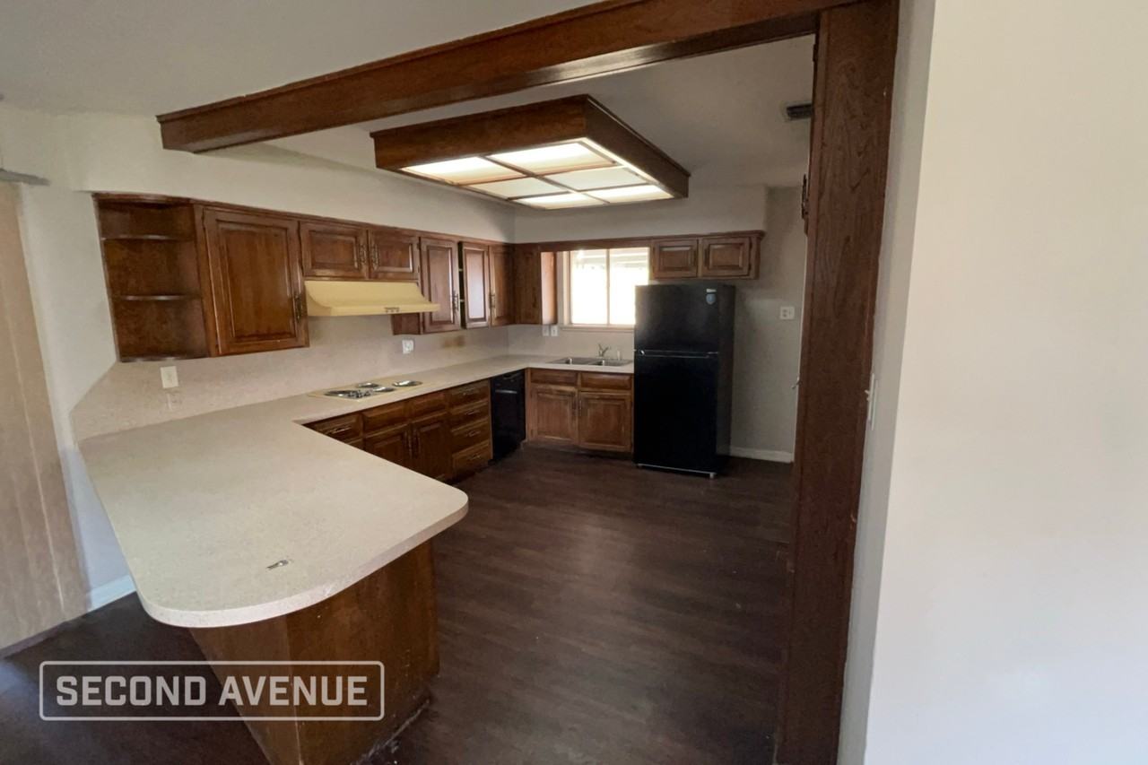 2713 S Carrier Pkwy - Photo 5 of 15