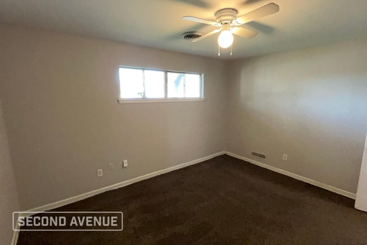 2713 S Carrier Pkwy - Photo 7 of 15