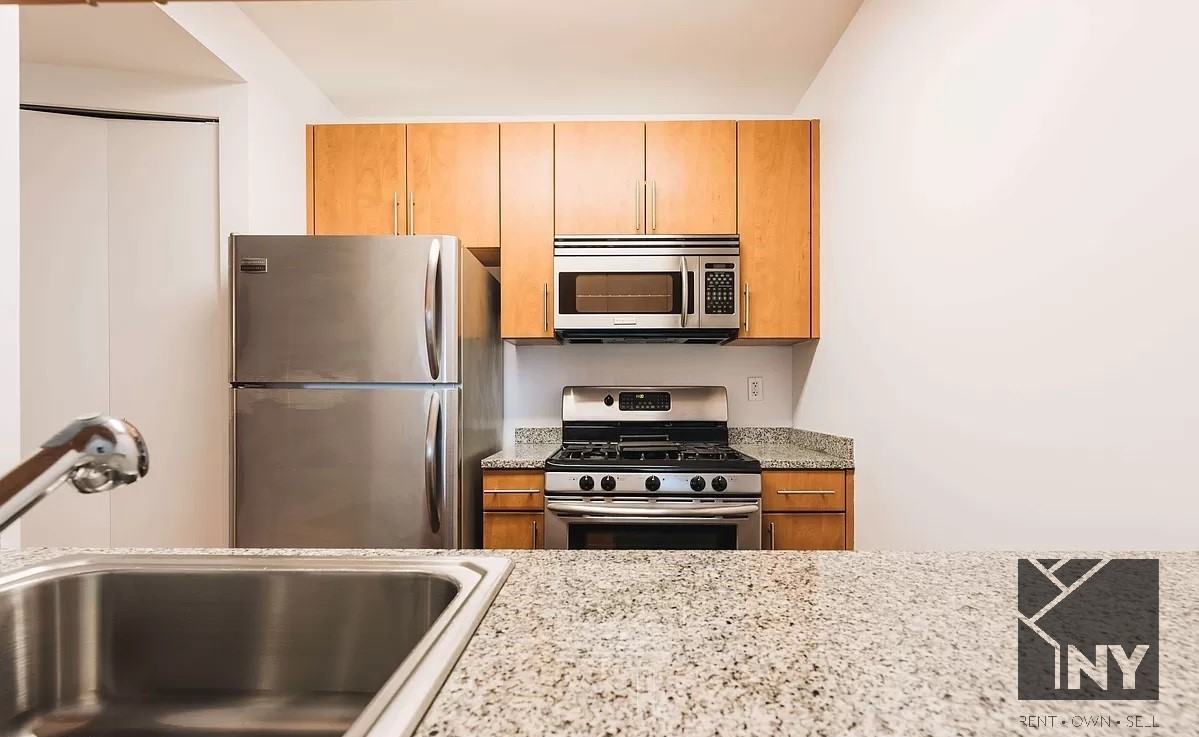 Platt St & Gold St #3103 - Photo 3 of 4