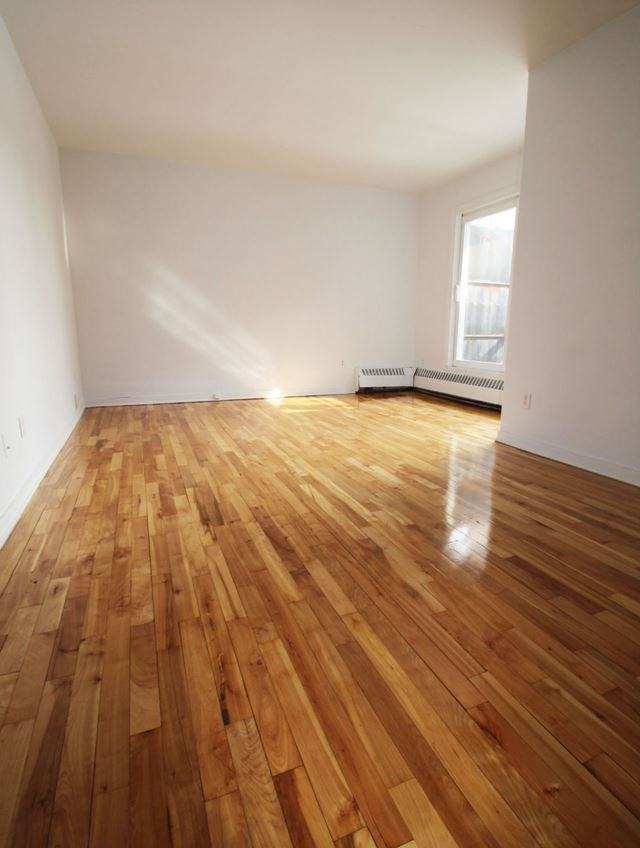 645 Gordon - Photo 4 of 18