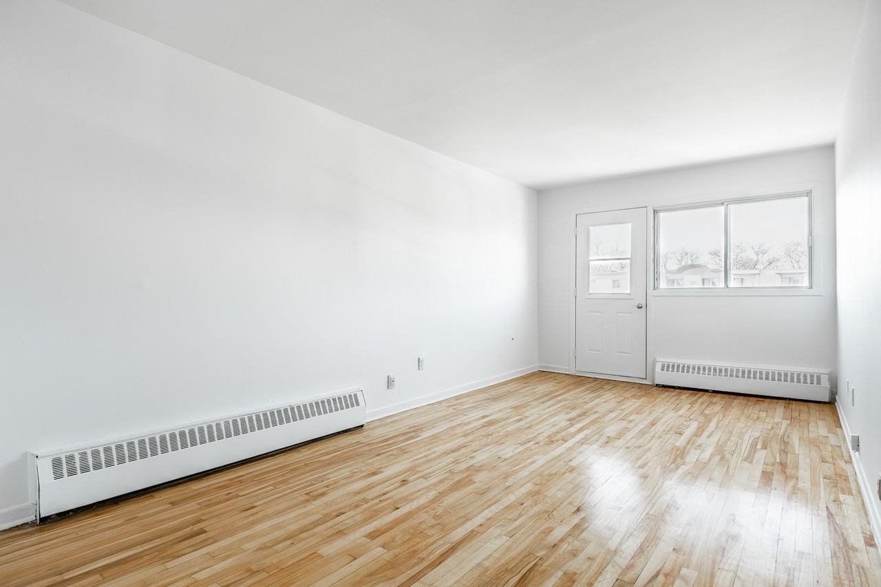 6285-6334 Sherbrooke E. - Photo 7 of 10