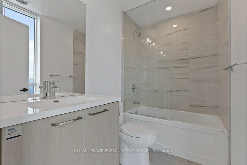 28 Interchange Way - Photo 7 of 8