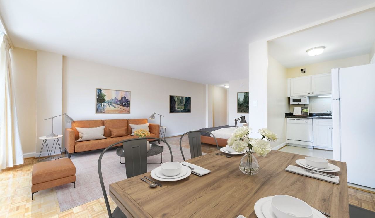 Columbia Plaza - Photo 4 of 50