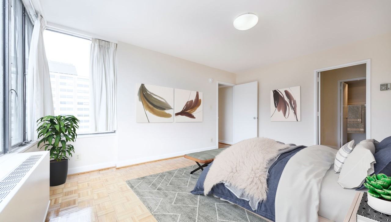 Columbia Plaza - Photo 6 of 50