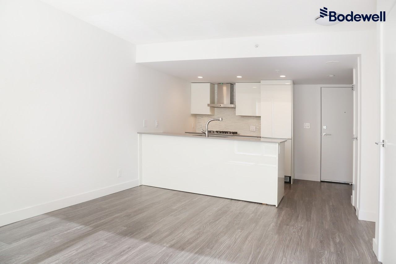 1283 Howe St - Photo 3 of 16