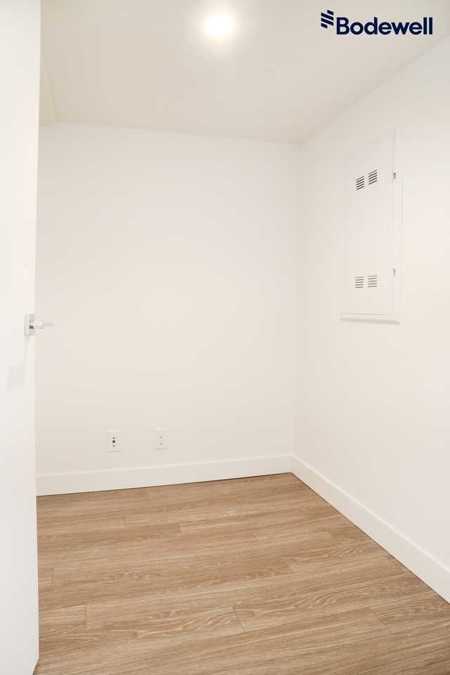 1283 Howe St - Photo 5 of 16