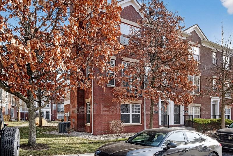 83 3rd Ave Nw - Photo 3 of 31