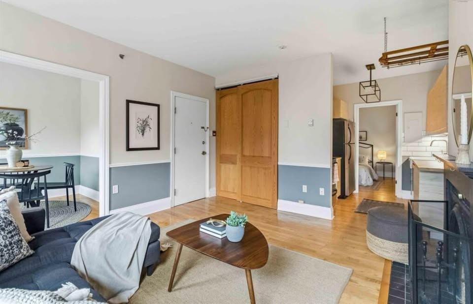 5393 Victoria Road #211 - Photo 7 of 14