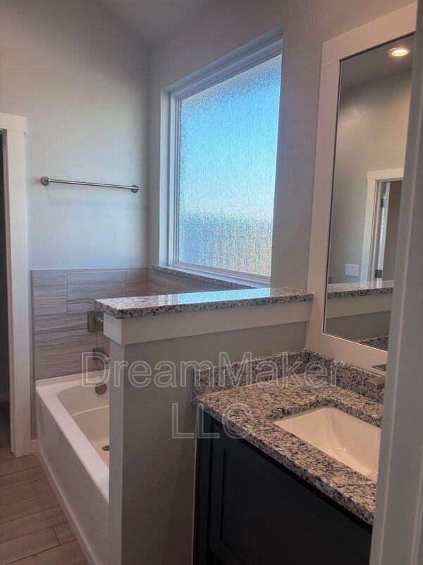 5102 Magnolia Meadow Way - Photo 4 of 14