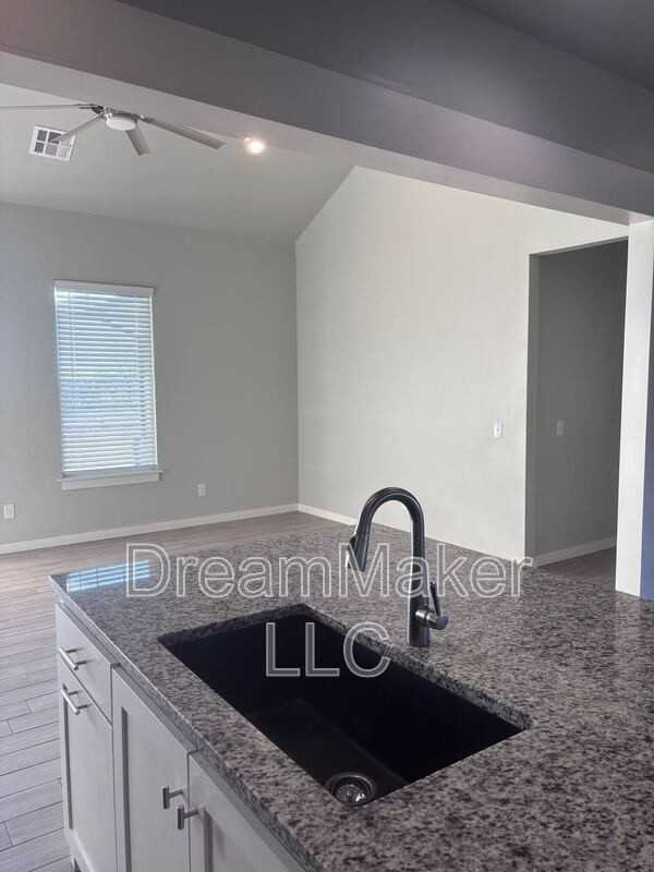 5102 Magnolia Meadow Way - Photo 7 of 14