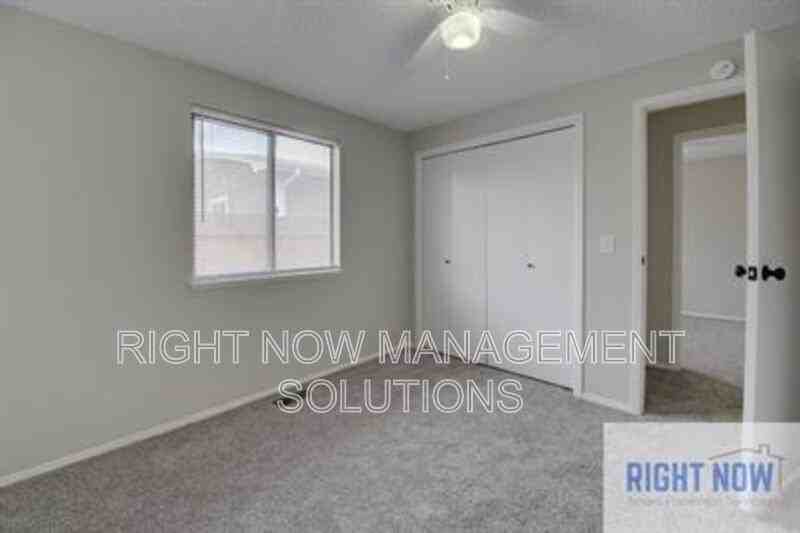 2708 S Kerr St #1UNIT1 - Photo 3 of 12