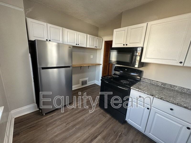 2618 Ida Ave #2 - Photo 4 of 13