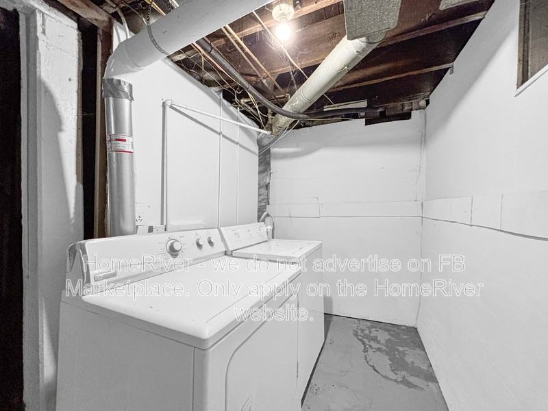 341 Lawn St - Photo 5 of 26