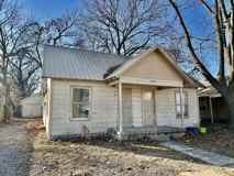 413 W 15th St - Photo 1 of 1