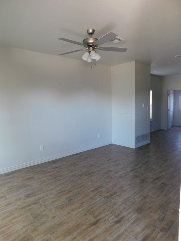 1050 Azalea Drive - Photo 5 of 7