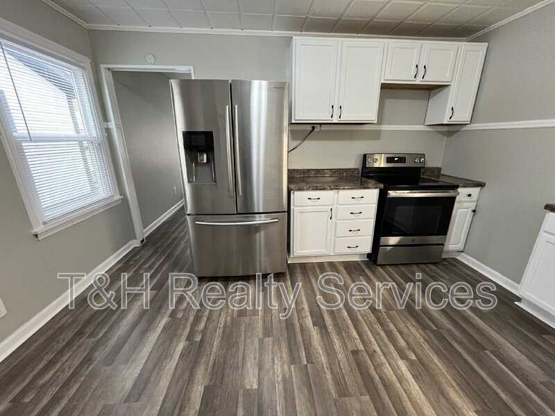 520 S Rural St - Photo 7 of 22