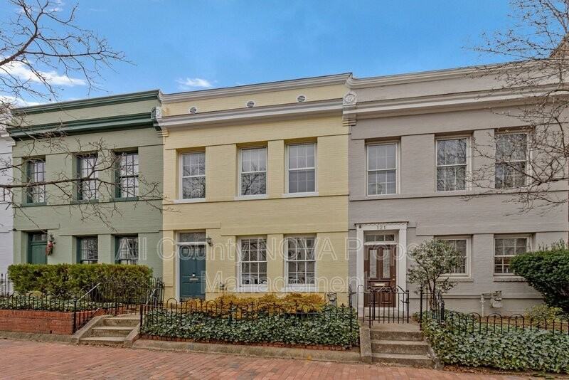 123 E St Se - Photo 4 of 42