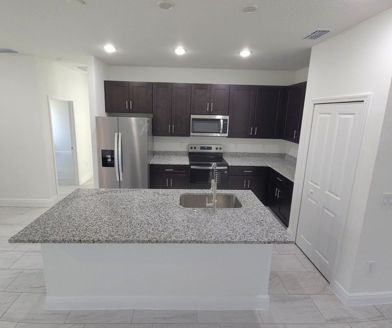 9841 N Sistine Ter - Photo 5 of 22