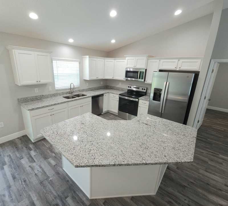 8027 N Independence Way - Photo 2 of 14