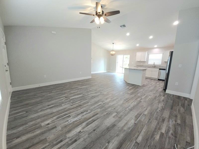 8027 N Independence Way - Photo 4 of 14