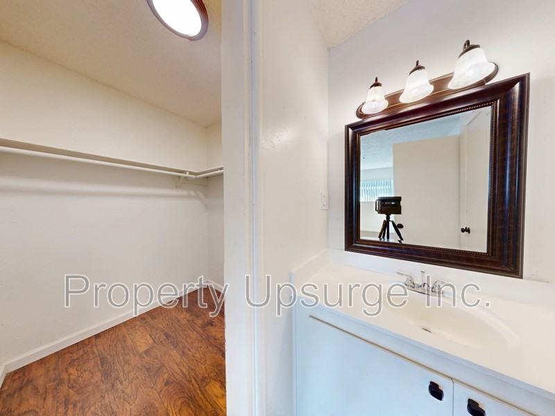 330 Bird St #11 - Photo 7 of 12