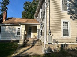 featured image of 709 W Dryden Rd