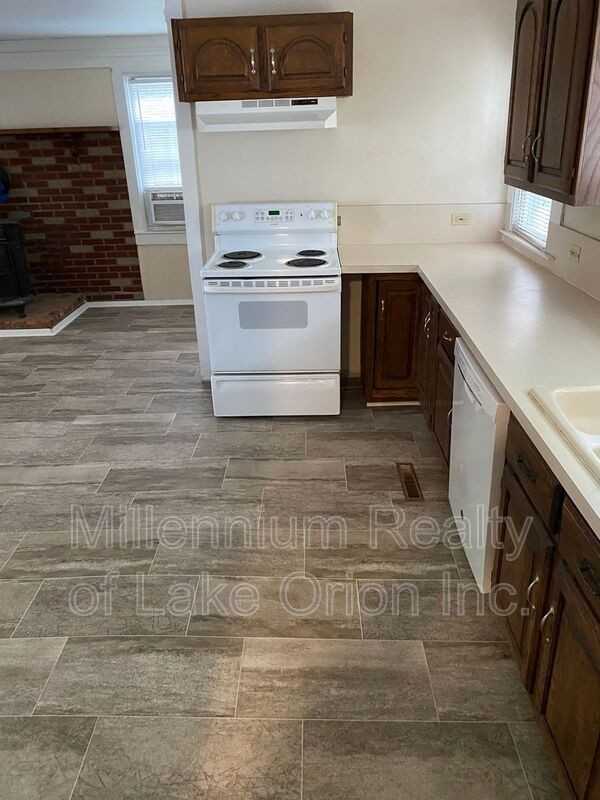 709 W Dryden Rd - Photo 4 of 32