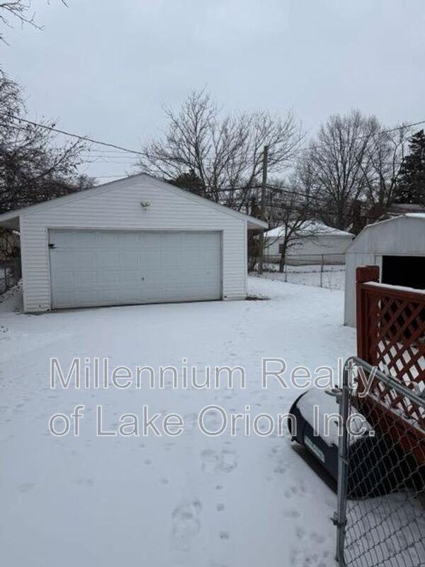 14663 Jacob Ave - Photo 2 of 20