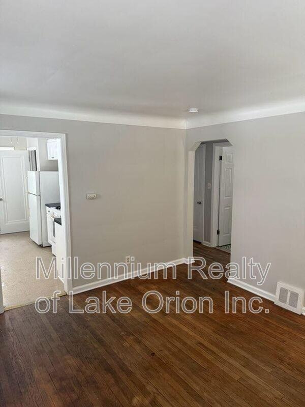 14663 Jacob Ave - Photo 6 of 20