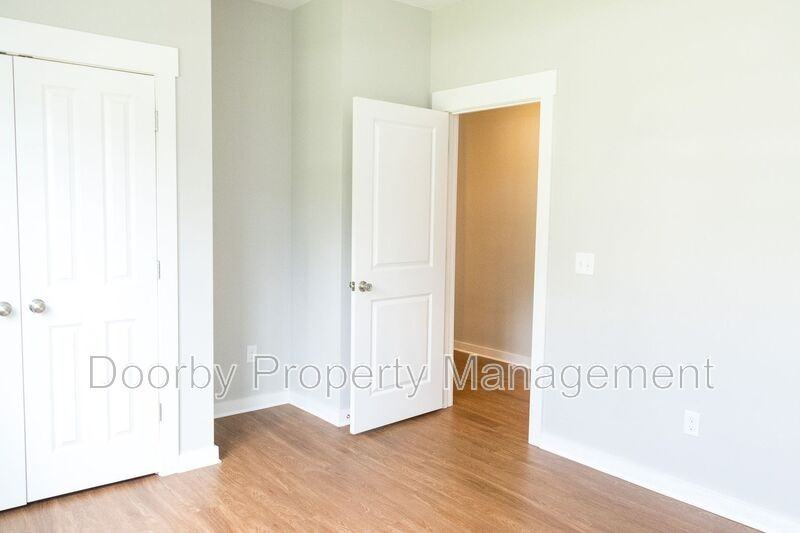 206 S Aster Ave - Photo 5 of 25