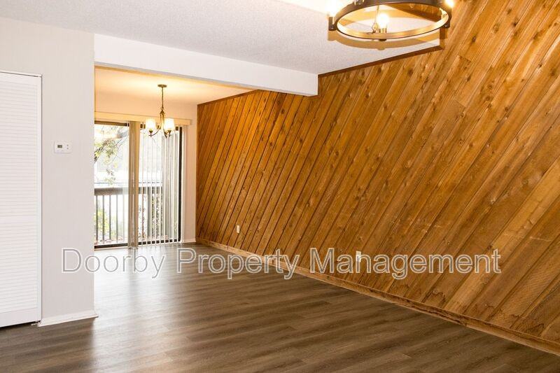 18 S Germantown Rd #7 - Photo 3 of 13