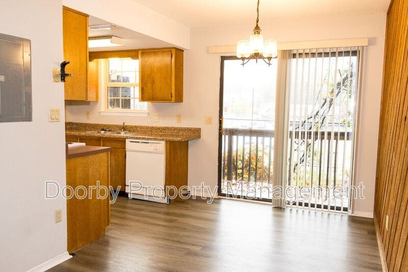 18 S Germantown Rd #7 - Photo 5 of 13