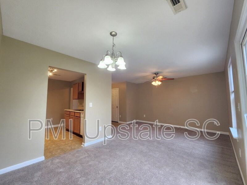 65 Greensboro Ct - Photo 5 of 23