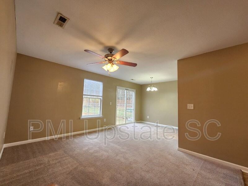 65 Greensboro Ct - Photo 6 of 23