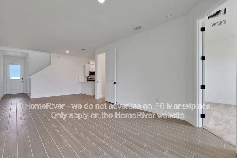 7618 Sea Oak Ct - Photo 4 of 22