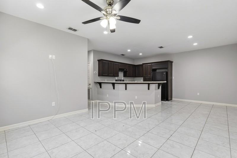 20468 #1 - Photo 2 of 5