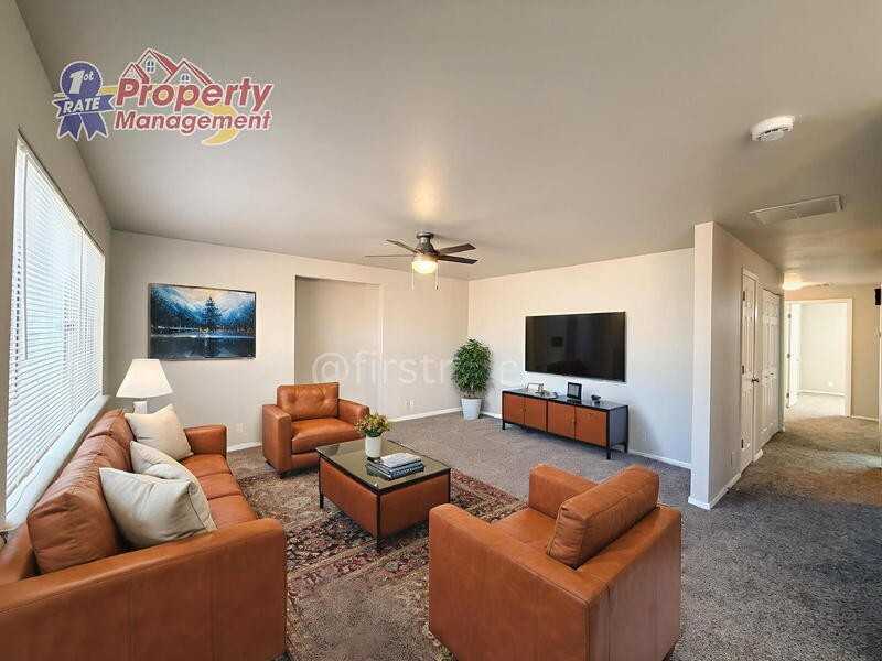 4612 W Freemont St - Photo 5 of 41