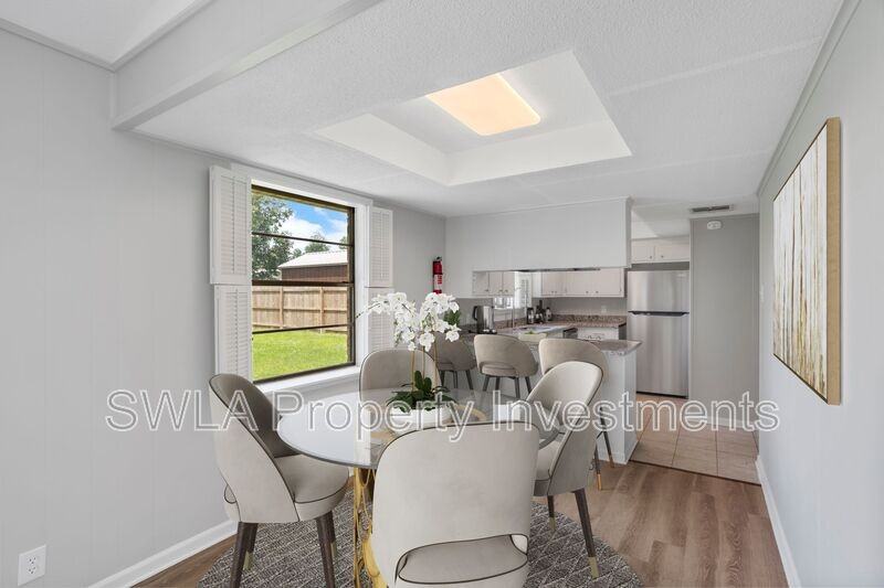 338 Vanessa Ave - Photo 2 of 10