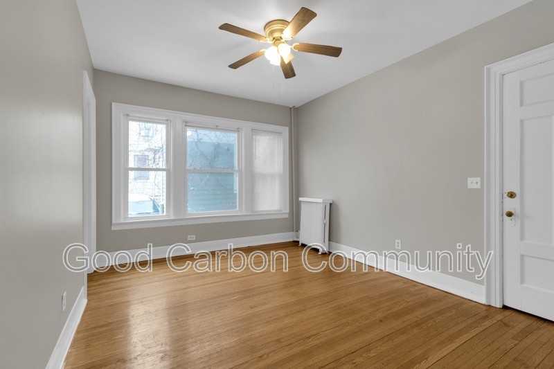 77 Richmond Ave #4 - Photo 6 of 11