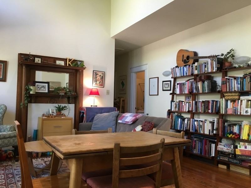 1685 Crescent Place NW - Photo 4 of 50