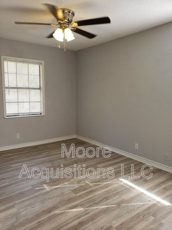 1820 Meadowlark Ln - Photo 5 of 5