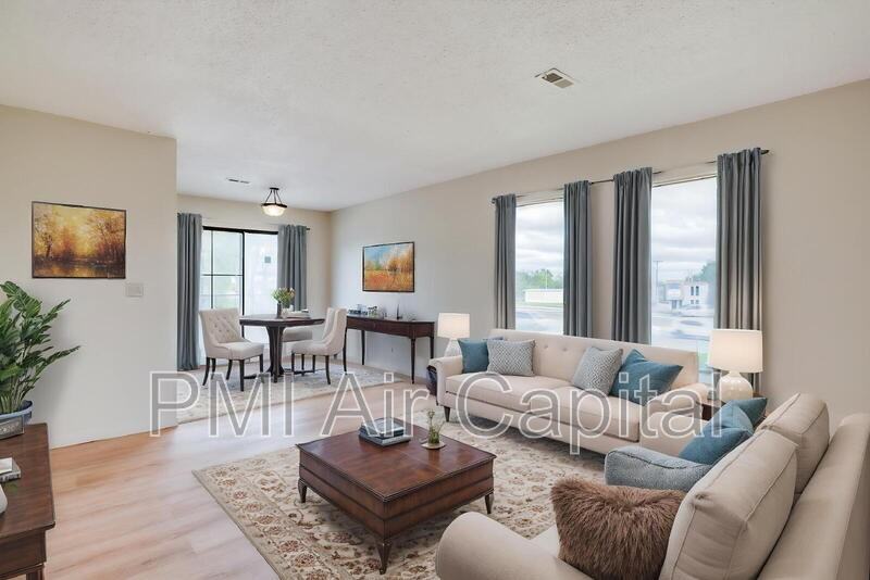 535 S Lulu Ave #203 - Photo 4 of 8