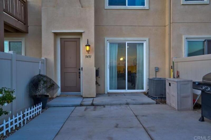 5451 San Roberto - Photo 2 of 25