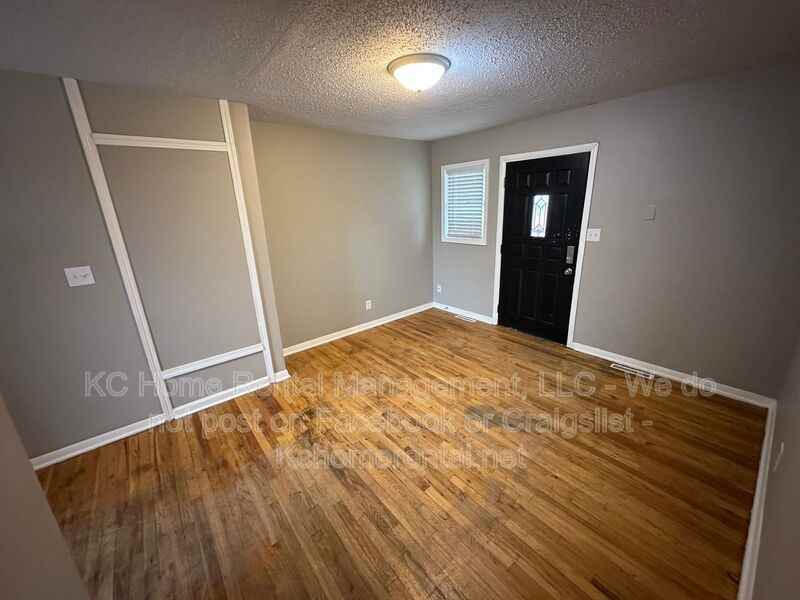 304 Hill St - Photo 3 of 21