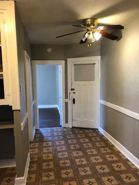 Gateway - Photo 5 of 8