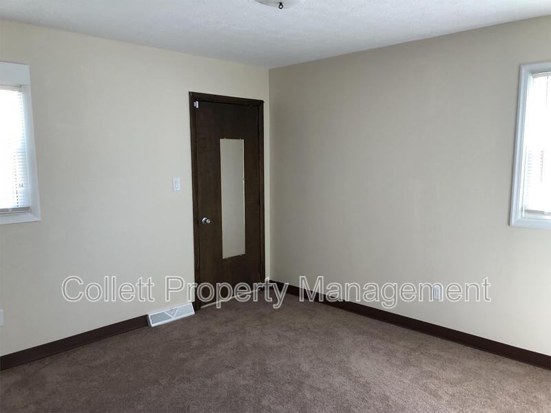 6627 State Rd - Photo 3 of 17